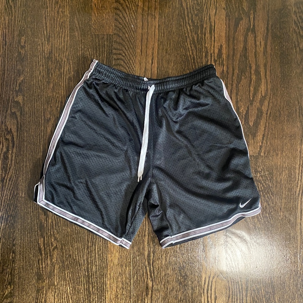 Vintage Nike Basketball shorts